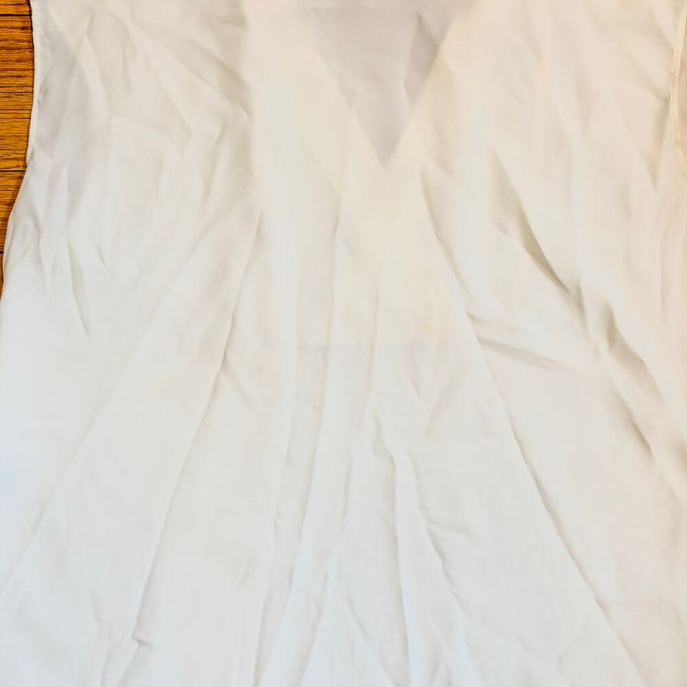 Banana Republic Women's Sleeveless Blouse White Wrap V-Neck Collared Top